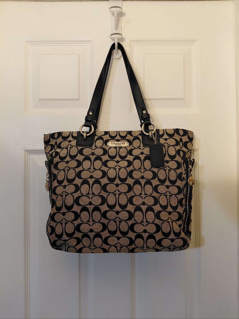 Coach F19388 Gallery Signature Zip Tote Medium Gray/Black